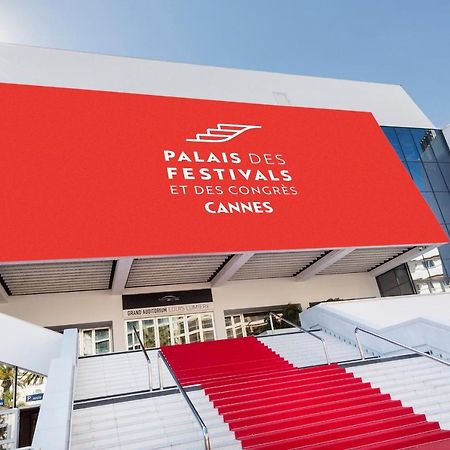 Front de mer, croisette,cannes,prés du Martinez Extérieur photo